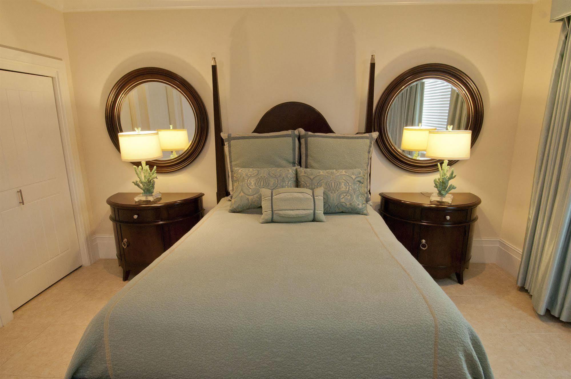 Caribbean Club Boutique Hotel, Grand Cayman Dog City Zewnętrze zdjęcie